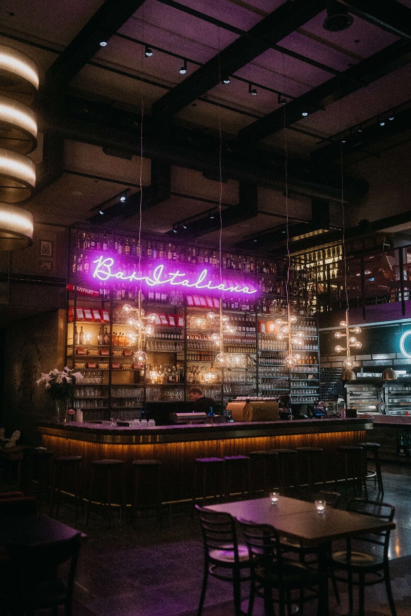 Bar